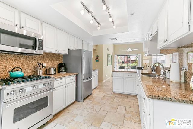 Image 1 of 13 For 2985 Avery Drive C