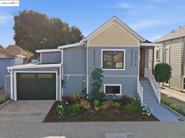 3274 Encinal Ave, Alameda CA: https://media.crmls.org/mediaz/f0870a0c-caaa-467e-9688-0069391e7683.jpg