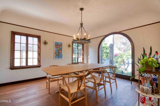 Detail Gallery Image 9 of 50 For 1014 Stearns Dr, Los Angeles,  CA 90035 - 3 Beds | 3 Baths