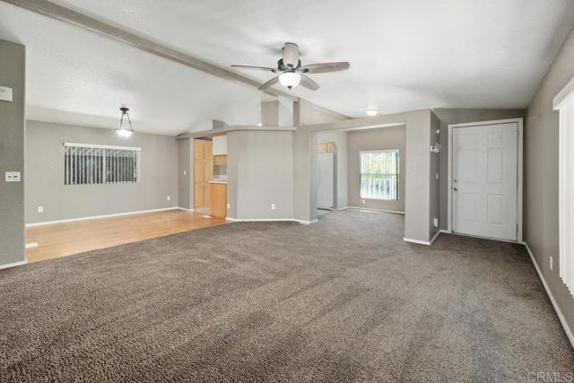 Detail Gallery Image 13 of 43 For 1001 S Hale Ave #5,  Escondido,  CA 92029 - 3 Beds | 2 Baths