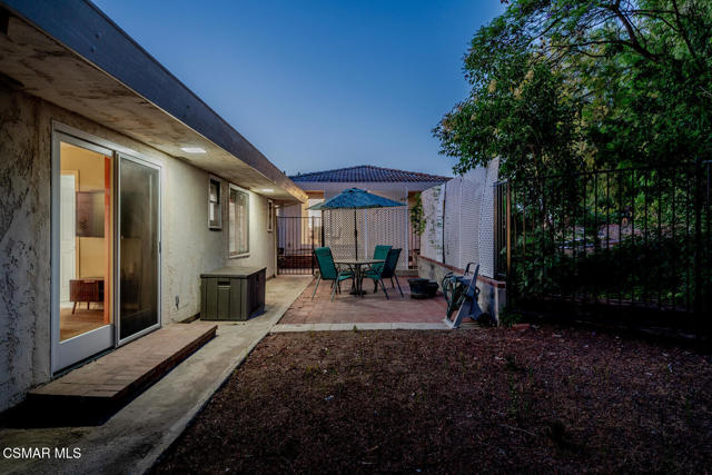 356 Laguna Terrace, Simi Valley CA: https://media.crmls.org/mediaz/f089faa0-4488-4a7d-b916-6ac716777716.jpg