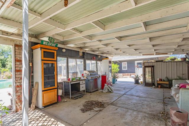 14205 Sycamore Avenue, San Martin CA: https://media.crmls.org/mediaz/f08a1421-d5bc-4a7a-961e-665b4b1d360c.jpg