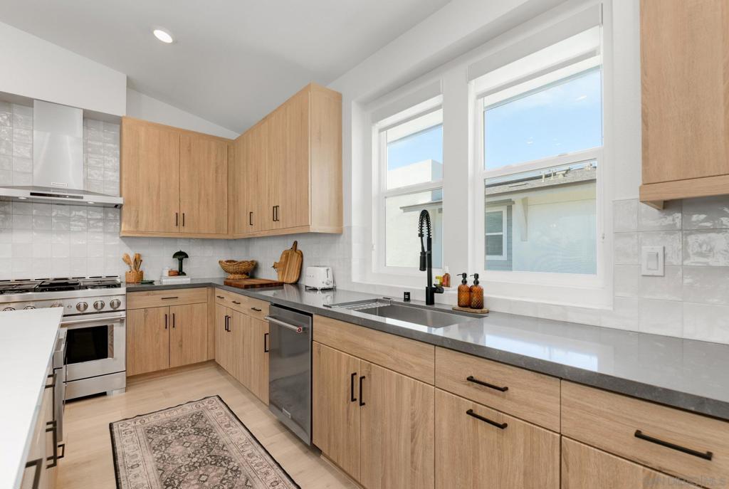 10466 Newbliss Way - photo 10