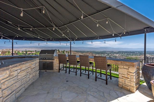28 Grande View Court, Rancho Mirage CA: https://media.crmls.org/mediaz/f08a686e-4004-482f-8cbb-7491ecf9dd69.jpg