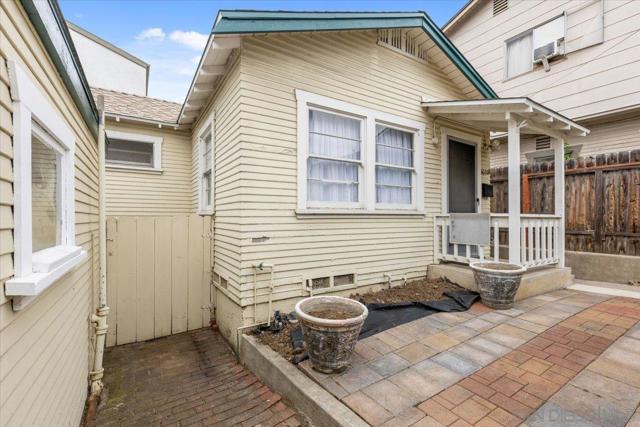 3670 Florida St, San Diego CA: https://media.crmls.org/mediaz/f08a6ab2-1df1-466f-bee6-b36b92f1e1d6.jpg