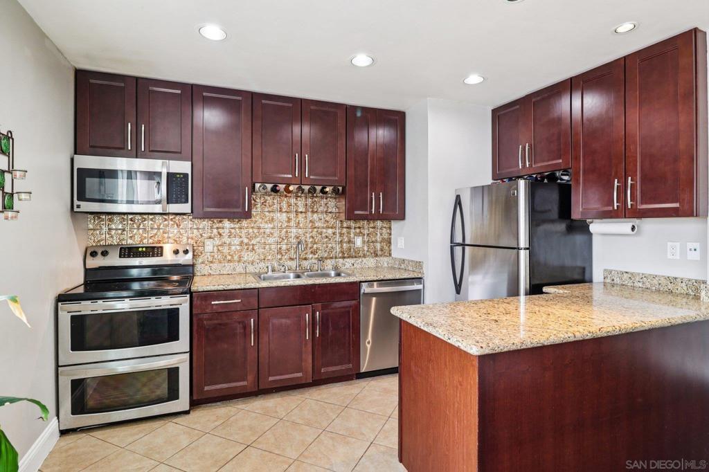 2266 Grand - photo 8