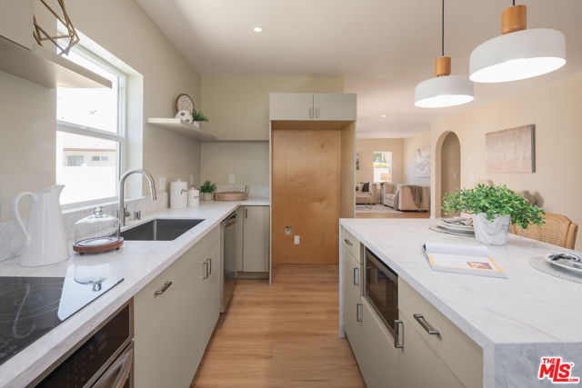 1826 W 78th Street, Los Angeles CA: https://media.crmls.org/mediaz/f08b4c53-7471-448f-a0e1-2b4d9ed04f78.jpg