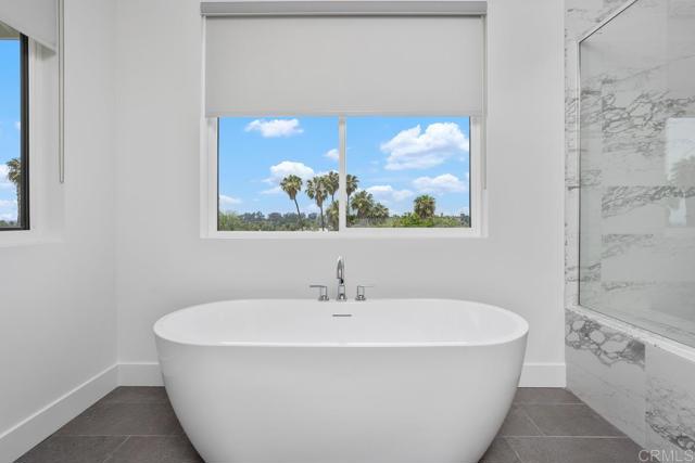 1215 Stonemark Place, Vista CA: https://media.crmls.org/mediaz/f08be8af-23d3-4116-bb88-8692b99ebfa4.jpg