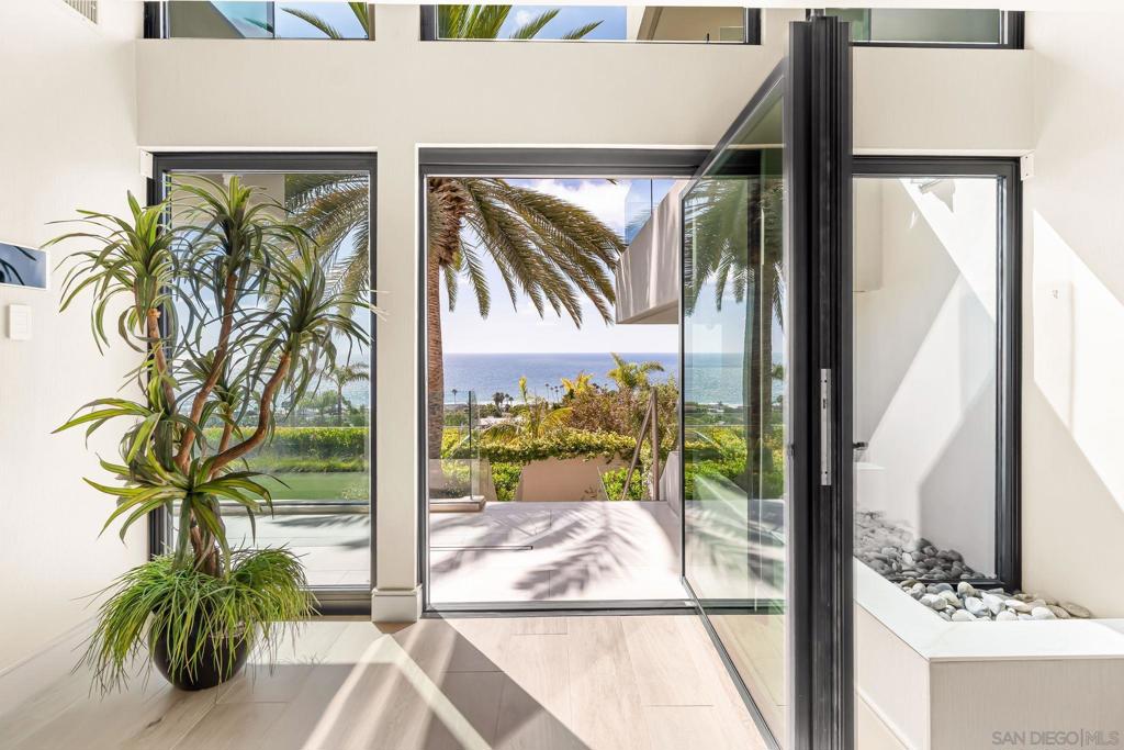 MLS #250035540SD image #34