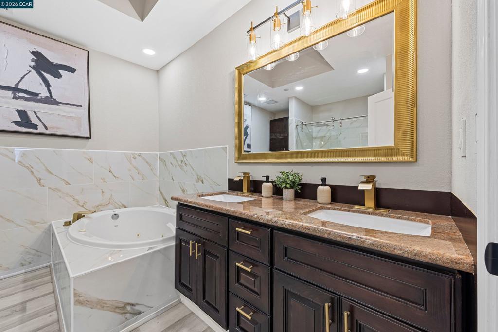 https://media.crmls.org/mediaz/f08c7507-244a-48bc-bd0c-13ee4b159b9c.jpg?preset=X-Large