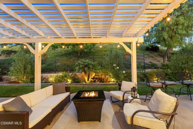 3306 Rising Star Avenue, Simi Valley CA: https://media.crmls.org/mediaz/f08cad27-e6e4-4439-b7ab-a1a57b604212.jpg