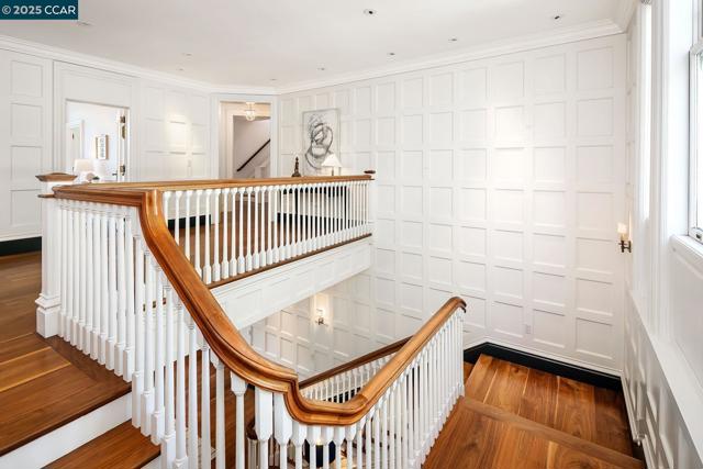 25 Crocker Ave, Piedmont CA: https://media.crmls.org/mediaz/f08cb5c5-8664-4402-b4ae-1e98643f9a95.jpg