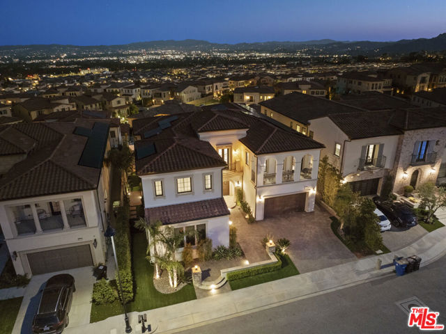 20162 W Cromwell Way, Porter Ranch CA: https://media.crmls.org/mediaz/f08ce5b7-538f-4893-a200-0c0bb4022a9f.jpg
