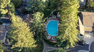 215 Elm Wood Court, Los Gatos CA: https://media.crmls.org/mediaz/f08d28c6-6e47-41a0-8ec1-0202cd3e9715.jpg