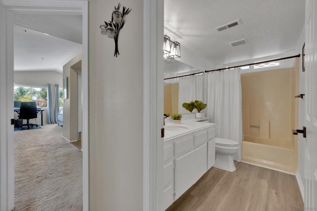632 Paseo Rio, Vista CA: https://media.crmls.org/mediaz/f08d2c8e-2d62-48b4-91e7-b29ffac8d6e1.jpg