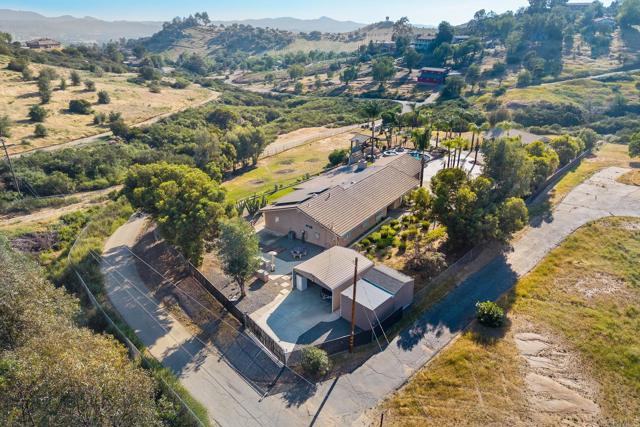 Detail Gallery Image 37 of 40 For 15420 Sierra Grande, Valley Center,  CA 92082 - 4 Beds | 3 Baths