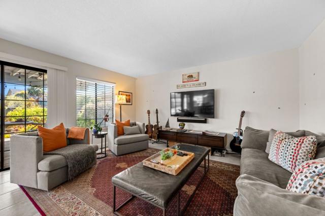 316 Valdez Avenue, Half Moon Bay CA: https://media.crmls.org/mediaz/f08d5331-e394-437a-9453-c45e11737587.jpg