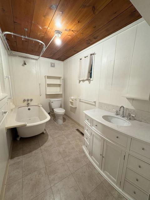 8787 Highway 9, Ben Lomond CA: https://media.crmls.org/mediaz/f08ddb2a-3d56-4648-a16e-bb7155589621.jpg