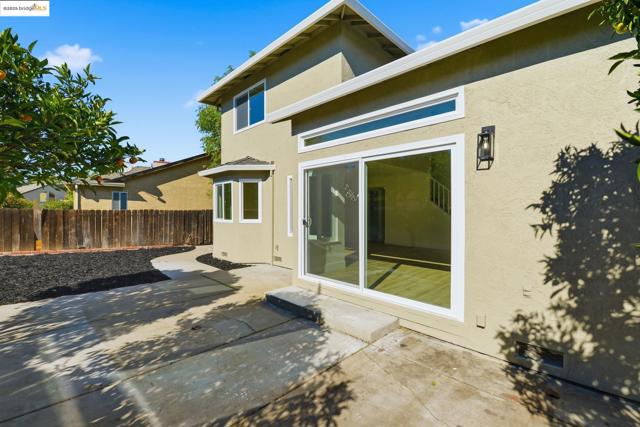 1486 Waverly Way, Pittsburg CA: https://media.crmls.org/mediaz/f08de894-f841-4281-a047-549890ee2f01.jpg
