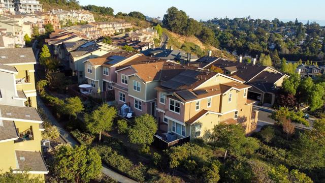 6264 Rocky Point Court, Oakland CA: https://media.crmls.org/mediaz/f08fb805-adab-4840-b21e-4fd05d878215.jpg