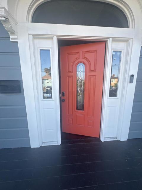 2521 Grande Vista Avenue, Oakland CA: https://media.crmls.org/mediaz/f090829c-7968-4f2b-b968-a6323a0d21a4.jpg