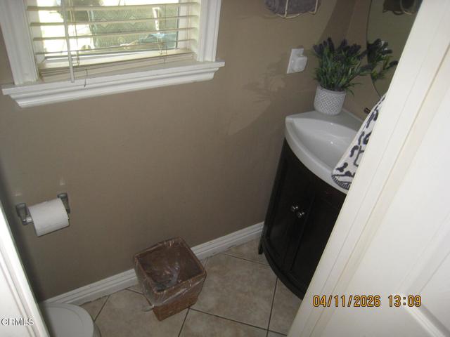 Image 10 of 29 For 922 Hinckley Lane