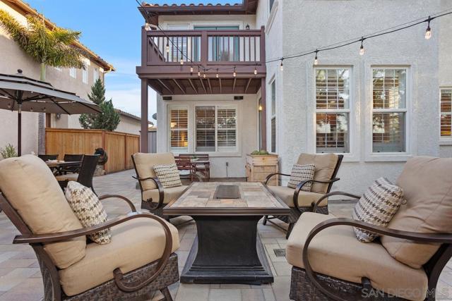 380 Avenida La Cuesta, San Marcos CA: https://media.crmls.org/mediaz/f0910e37-50a4-4333-96d8-d141d6201e78.jpg