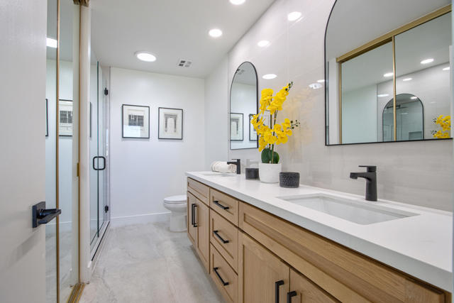 842 N Calle De Pinos, Palm Springs, CA 92262