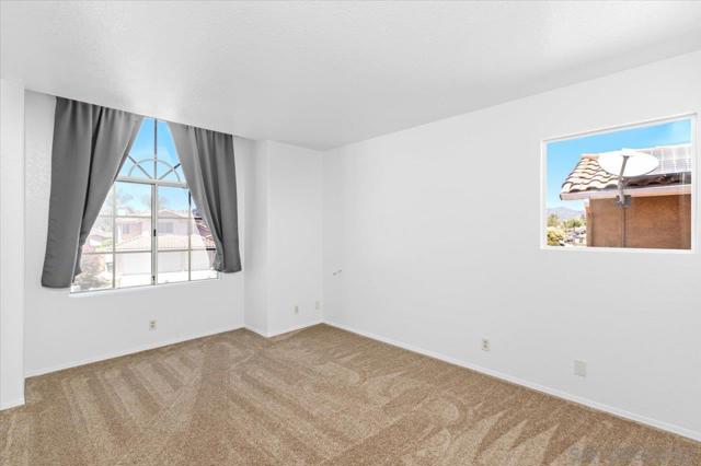 2208 Terracewood Ln, Escondido CA: https://media.crmls.org/mediaz/f0916d4f-93c7-4ff5-b540-8fbf8c7791a0.jpg