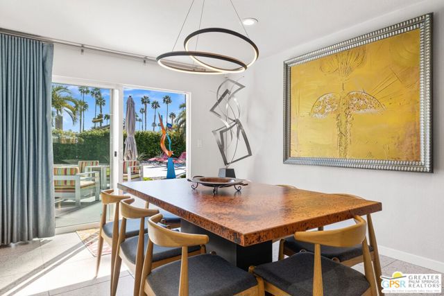 1244 S San Mateo Drive, Palm Springs CA: https://media.crmls.org/mediaz/f0916f6d-9d37-4df5-a70e-2c83cf1bc0f1.jpg