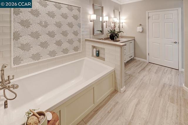 Image 40 of 55 For 2886 Saklan Indian Dr