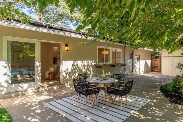 1515 Grove Way, Concord CA: https://media.crmls.org/mediaz/f092cb10-1fdc-46fe-aa7f-ca0cf0641b00.jpg