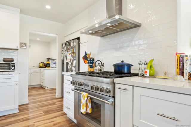 3380 Moraga Court, San Diego CA: https://media.crmls.org/mediaz/f092e046-0620-4a9b-9fdb-8a8d644e783d.jpg