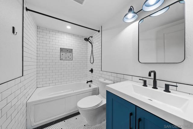 11764 66 Avenida Marcella, El Cajon CA: https://media.crmls.org/mediaz/f09384c9-49b2-4d76-9f67-9cff65dcd7dc.jpg