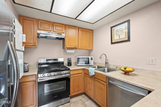 Detail Gallery Image 7 of 19 For 1514 Tern Ct, Ventura,  CA 93003 - 3 Beds | 2 Baths