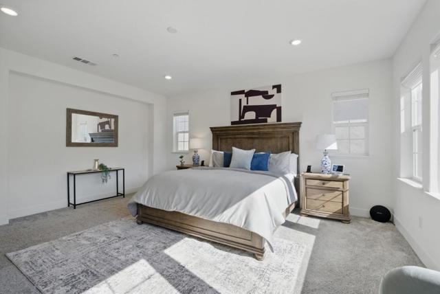 7081 Kirigin Way, Gilroy CA: https://media.crmls.org/mediaz/f094ce34-dce0-4d80-b5a4-5cd141736196.jpg