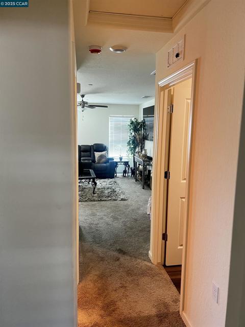 627 Elizabeth Ct, Merced CA: https://media.crmls.org/mediaz/f0954758-08c3-4bbd-b754-826251109978.jpg