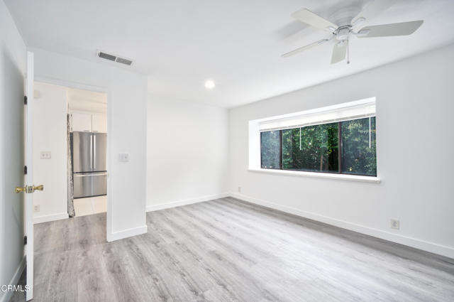 Detail Gallery Image 10 of 15 For 5321 Colodny Dr #11,  Agoura Hills,  CA 91301 - 2 Beds | 1 Baths