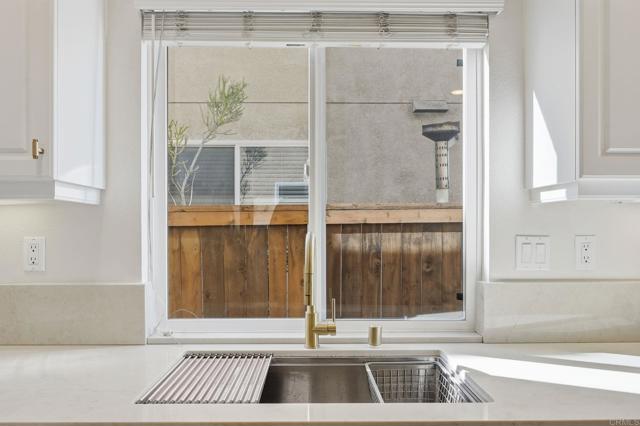 Detail Gallery Image 13 of 63 For 484 Vista San Lucas, San Diego,  CA 92154 - 3 Beds | 3 Baths