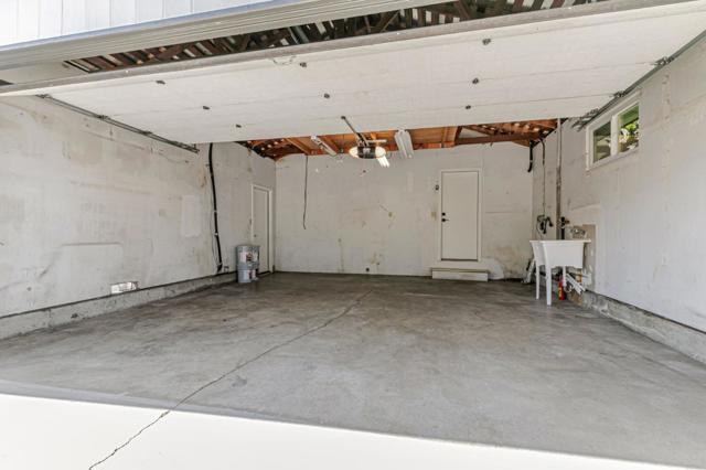 657 Coleraine Court, Sunnyvale CA: https://media.crmls.org/mediaz/f097348e-344c-40f3-960e-466a94ac7430.jpg