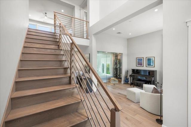 115 Wika Ranch Court, Redwood City CA: https://media.crmls.org/mediaz/f0975b06-e5dd-4963-b288-d655fb5c8988.jpg
