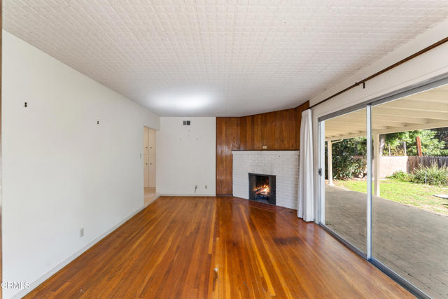 Detail Gallery Image 5 of 33 For 7092 Harmon Dr, Ventura,  CA 93003 - 3 Beds | 2 Baths