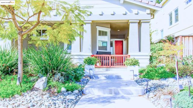 881 Inverness Ln, Brentwood CA: https://media.crmls.org/mediaz/f098141b-cd21-4b5c-af95-b1b32d06dba9.jpg