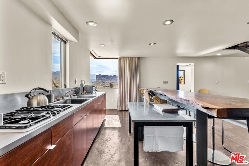 MLS #25542939 image #14