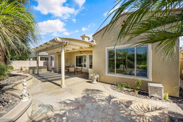 81554 Avenida Sombra, Indio CA: https://media.crmls.org/mediaz/f098446e-2615-4747-a0b6-53b97107bf02.jpg