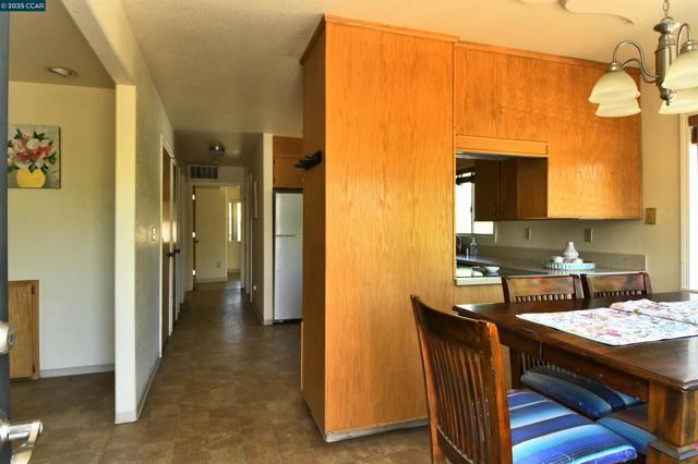 9687 Manzanita Way, Coulterville CA: https://media.crmls.org/mediaz/f09916cb-5d05-4c6a-82b5-0b632be55ceb.jpg