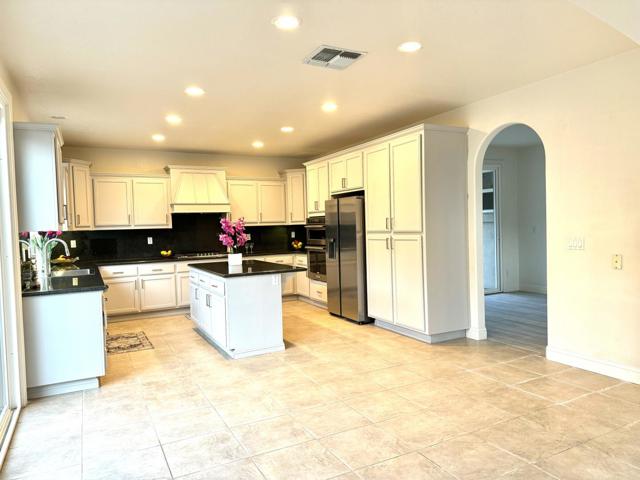 Image 9 of 37 For 7045 Tarvisio Way