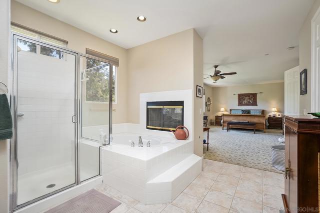 Image 16 of 34 For 2914 Stonefield Dr