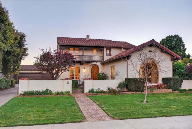 65 Monte Vista Avenue, Watsonville CA: https://media.crmls.org/mediaz/f099e464-45ab-444e-93ef-1341ac8168e8.jpg