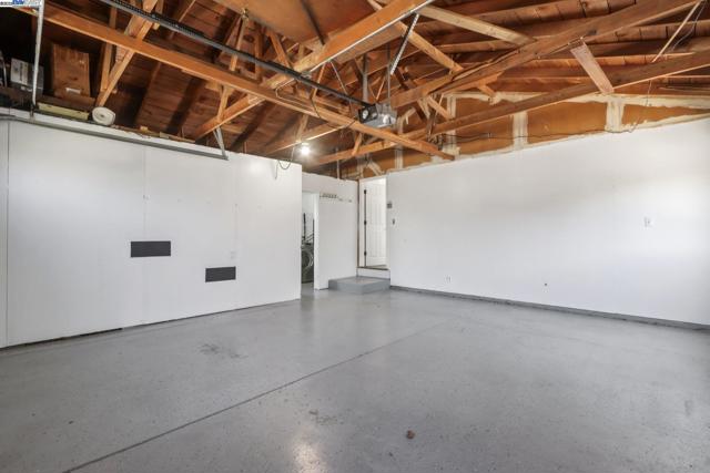 5349 Valpey Park Ave, Fremont CA: https://media.crmls.org/mediaz/f09aeefa-9366-42c2-99e4-c96785800e55.jpg